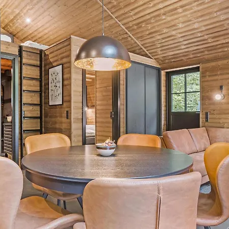 2 Bedroom Cozy In Σπίτι διακοπών Kruså